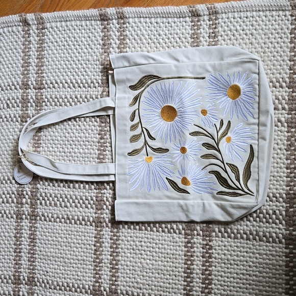 lady jayne Handbags - Lady Jayne White Daisy / Aster Embroidered Canvas Flower Market Tote Bag